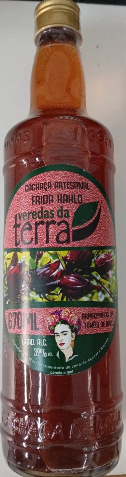 cachaÇa artesanal veredas hibisco 670ml cachaÇa artesanal veredas hibisco 670ml